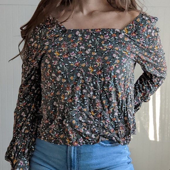 Off the shoulder green floral print long-sleeved shirt large - Picture 2 of 4